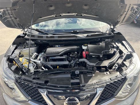 Used 2019 Nissan Rogue Sport S image 30