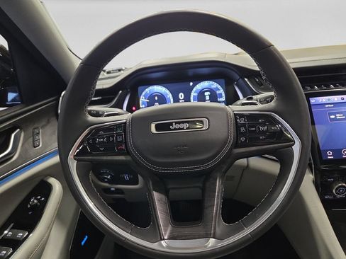 Used 2023 Jeep Grand Cherokee L Overland AWD/4WD image 20