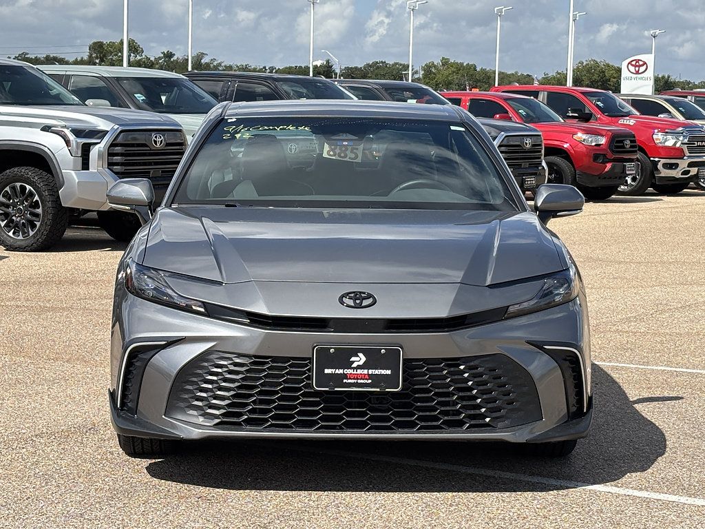 Used 2026 Toyota Camry SE w/ Convenience Package FWD image 3
