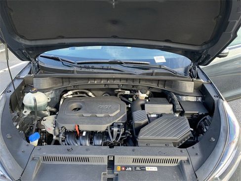 Used 2021 Hyundai Tucson Limited image 16