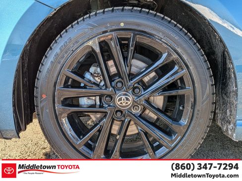 Certified 2025 Toyota Camry LE image 9