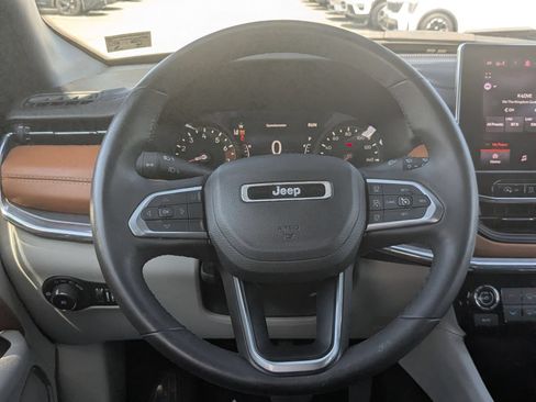 Used 2024 Jeep Compass Limited AWD/4WD image 31