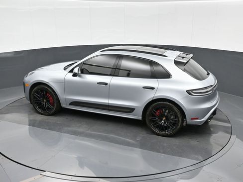 Certified 2024 Porsche Macan GTS image 27