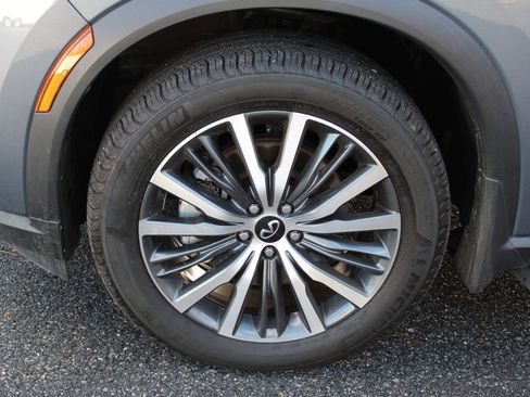 Used 2023 INFINITI QX60 Sensory w/ Vision Package image 34