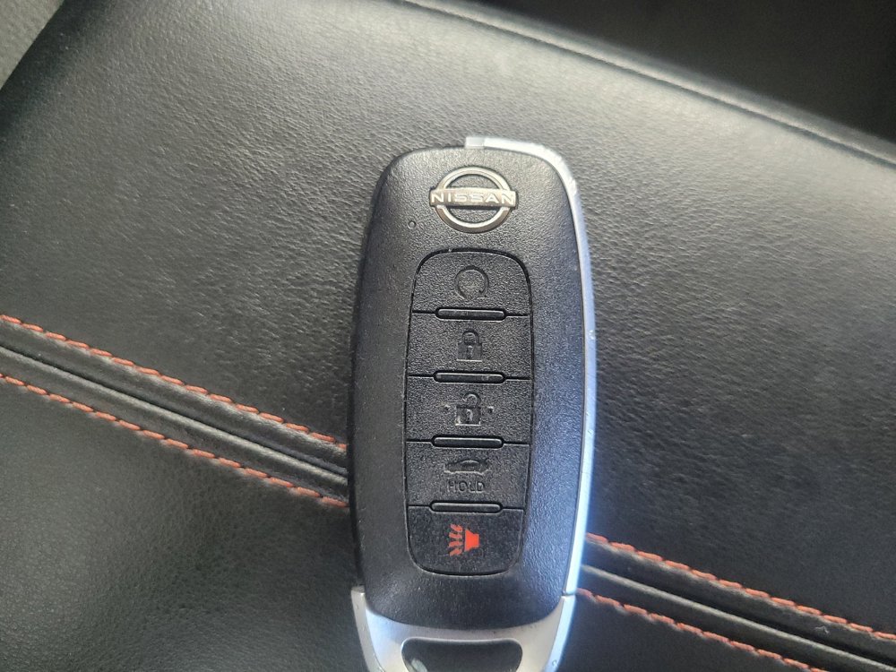Used 2025 Nissan Sentra SR FWD image 32