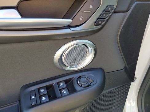 New 2025 Alfa Romeo Tonale w/ Premium Package AWD/4WD image 18