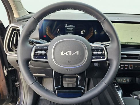 New 2025 Kia Sorento S image 15