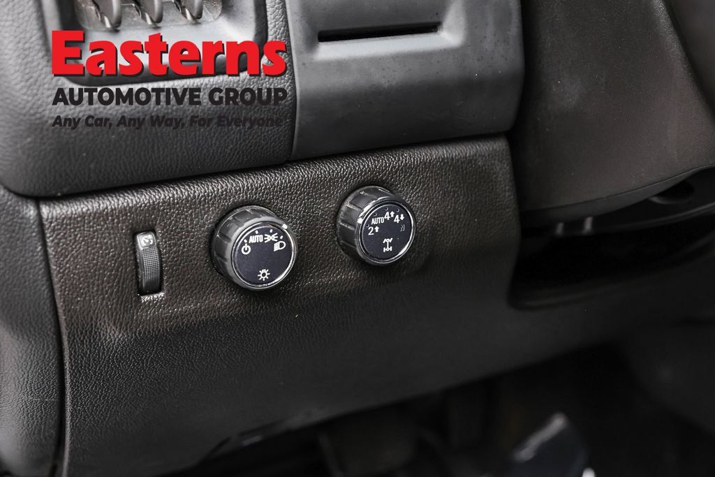 Used 2022 Chevrolet Colorado LT w/ Fleet Safety Package AWD/4WD image 22
