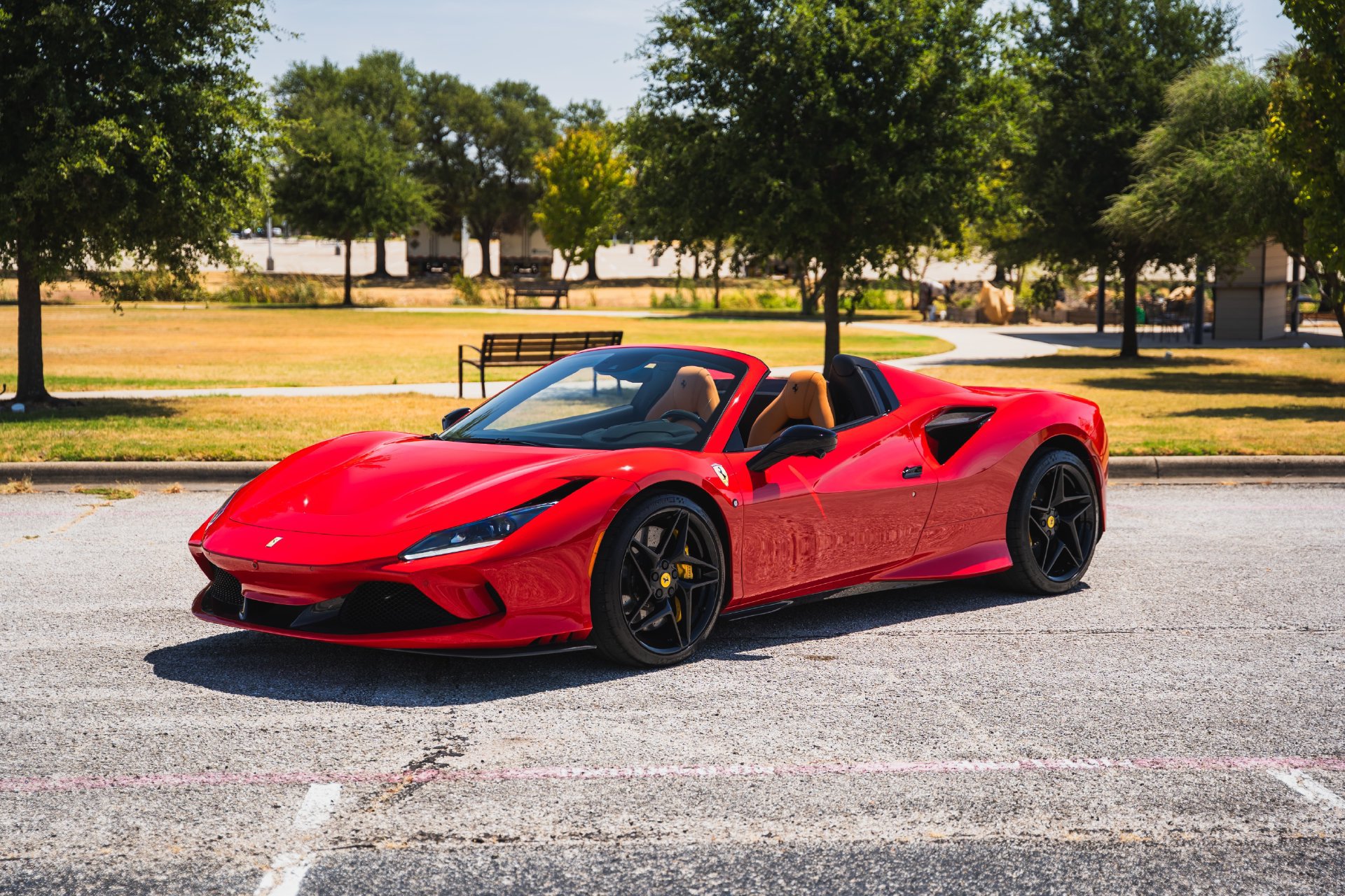 Used 2021 Ferrari F8 Tributo RWD image 2