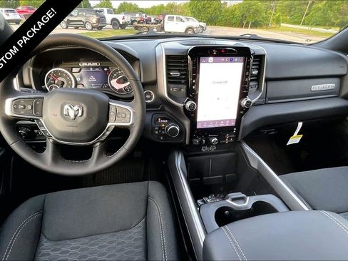 New 2026 RAM 1500 Big Horn AWD/4WD image 5