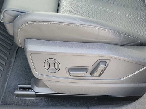 Certified 2025 Audi Q5 Premium Plus w/ Premium Plus AWD/4WD image 16