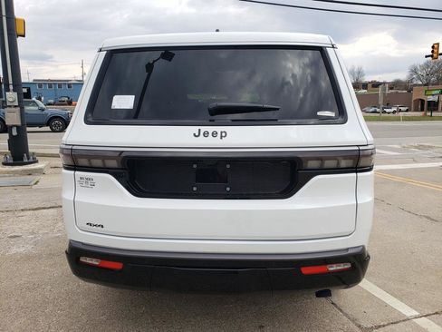 New 2026 Jeep Grand Wagoneer 4WD image 4