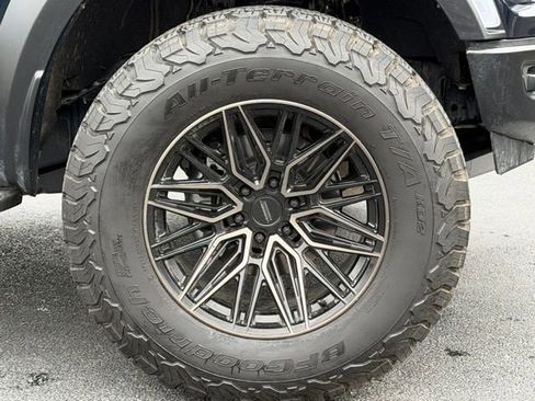 Used 2025 Ford F150 Raptor AWD/4WD image 6