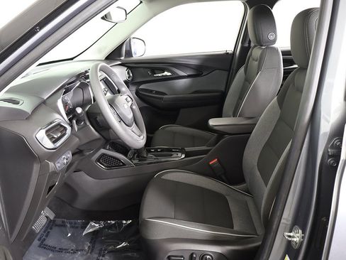 Used 2021 Chevrolet TrailBlazer LT w/ Convenience Package image 30