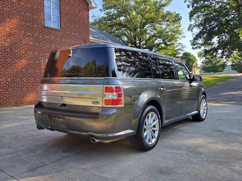 Used 2019 Ford Flex Limited AWD/4WD image 5