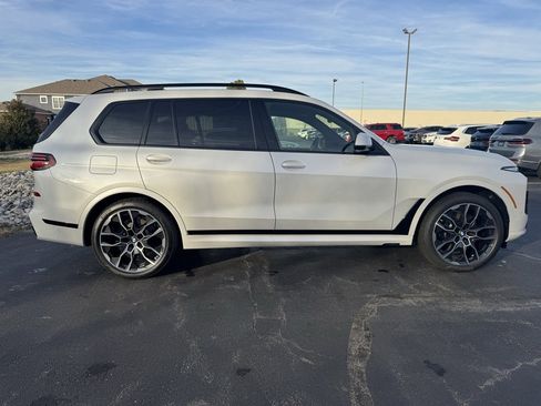 New 2026 BMW X7 xDrive40i w/ M Sport Package image 7