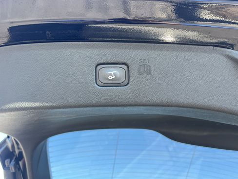 Certified 2022 Ford Edge Titanium w/ Equipment Group 301A image 28