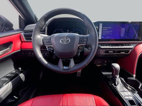 Used 2025 Toyota Camry XSE w/ Premium Plus Package AWD/4WD image 5