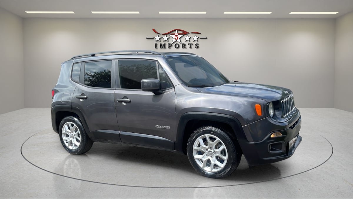 Used 2018 Jeep Renegade Latitude FWD image 7