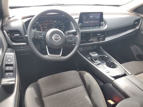 Used 2021 Nissan Rogue SV image 10