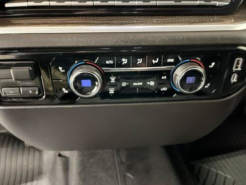 Certified 2022 Chevrolet Silverado 1500 LT AWD/4WD image 14