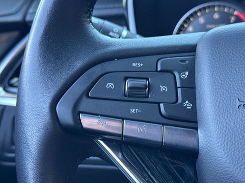 Certified 2025 Cadillac XT6 Premium Luxury image 33