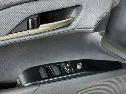Used 2025 Toyota Camry SE w/ Convenience Package AWD/4WD image 18