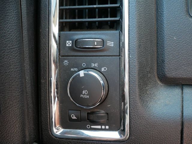 Used 2018 RAM 1500 Laramie w/ Convenience Group AWD/4WD image 27