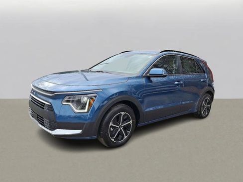 New 2025 Kia Niro EX image 2