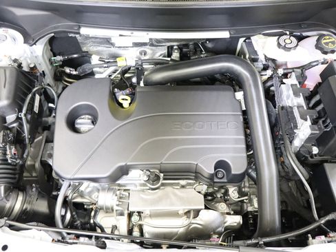 New 2026 Chevrolet Equinox ACTIV AWD/4WD image 15