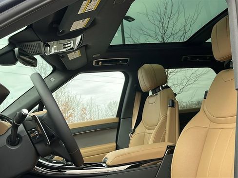 New 2026 Land Rover Range Rover Sport SE image 11