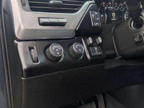 Used 2019 Chevrolet Suburban Premier AWD/4WD image 14