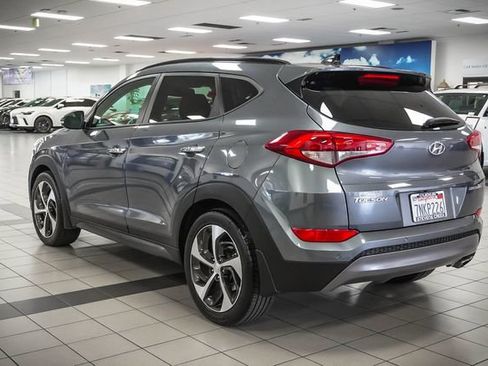 Used 2016 Hyundai Tucson Limited w/ Option Group 03 FWD image 8