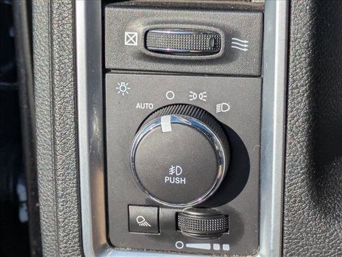 Used 2016 RAM 1500 Big Horn image 11