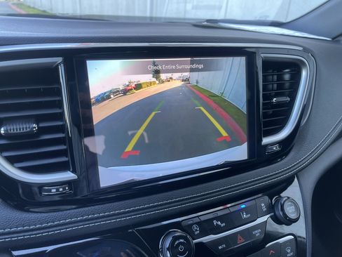 New 2026 Chrysler Pacifica Select image 34