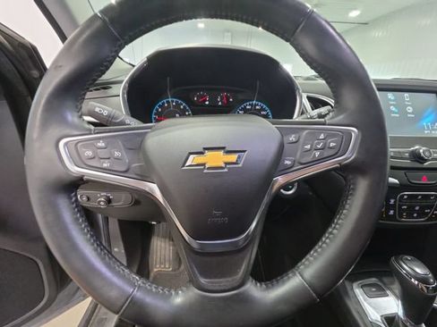 Used 2018 Chevrolet Equinox LT AWD/4WD image 13