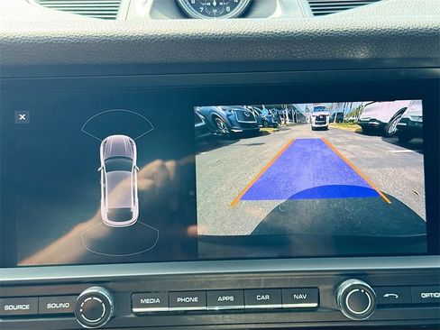 Used 2020 Porsche Macan S image 15