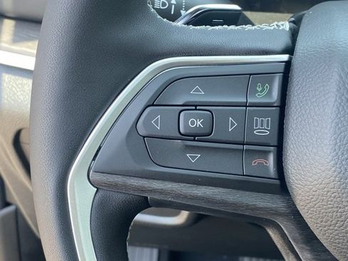 New 2025 Jeep Grand Cherokee Limited w/ Black Appearance Package image 17