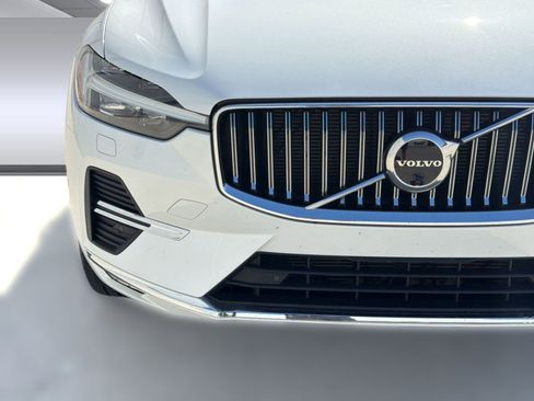 Certified 2023 Volvo XC60 B5 Plus w/ Protection Package Premier FWD image 28