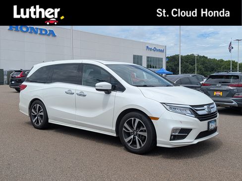 Used 2018 Honda Odyssey Elite image 1
