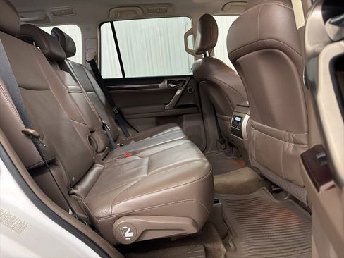 Used 2016 Lexus GX 460 Luxury image 31