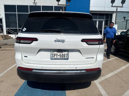 Used 2023 Jeep Grand Cherokee L Limited RWD image 6