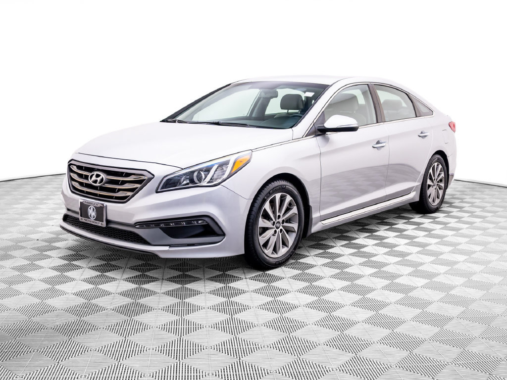 Used 2015 Hyundai Sonata Sport w/ Option Group 03 FWD image 1