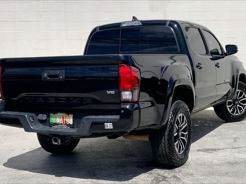 Used 2019 Toyota Tacoma 2WD Double Cab image 22