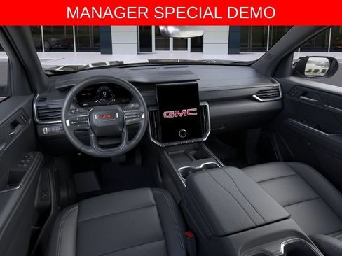 Used 2026 GMC Acadia Elevation w/ Elevation Premium Package AWD/4WD image 15