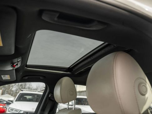 Used 2018 Mercedes-Benz E 300 E 300 4MATIC Sedan 4D image 18