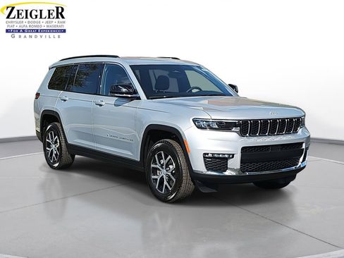 New 2025 Jeep Grand Cherokee L Limited w/ Trailer Tow Package image 3