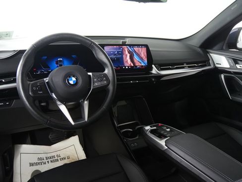 Used 2025 BMW X2 xDrive28i image 17