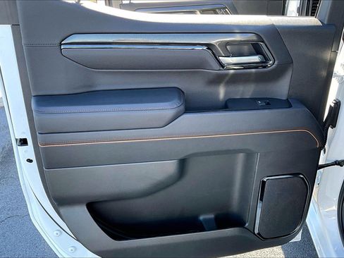 Certified 2025 GMC Sierra 1500 AT4 AWD/4WD image 13