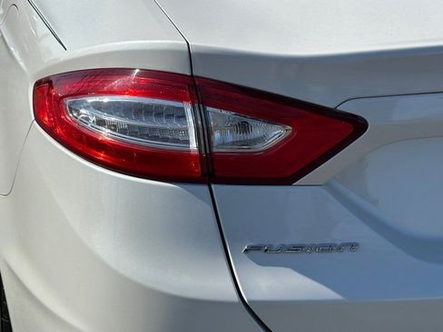 Used 2014 Ford Fusion SE image 13